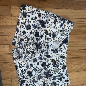 LOFT. Dress shorts floral size 32 / 14